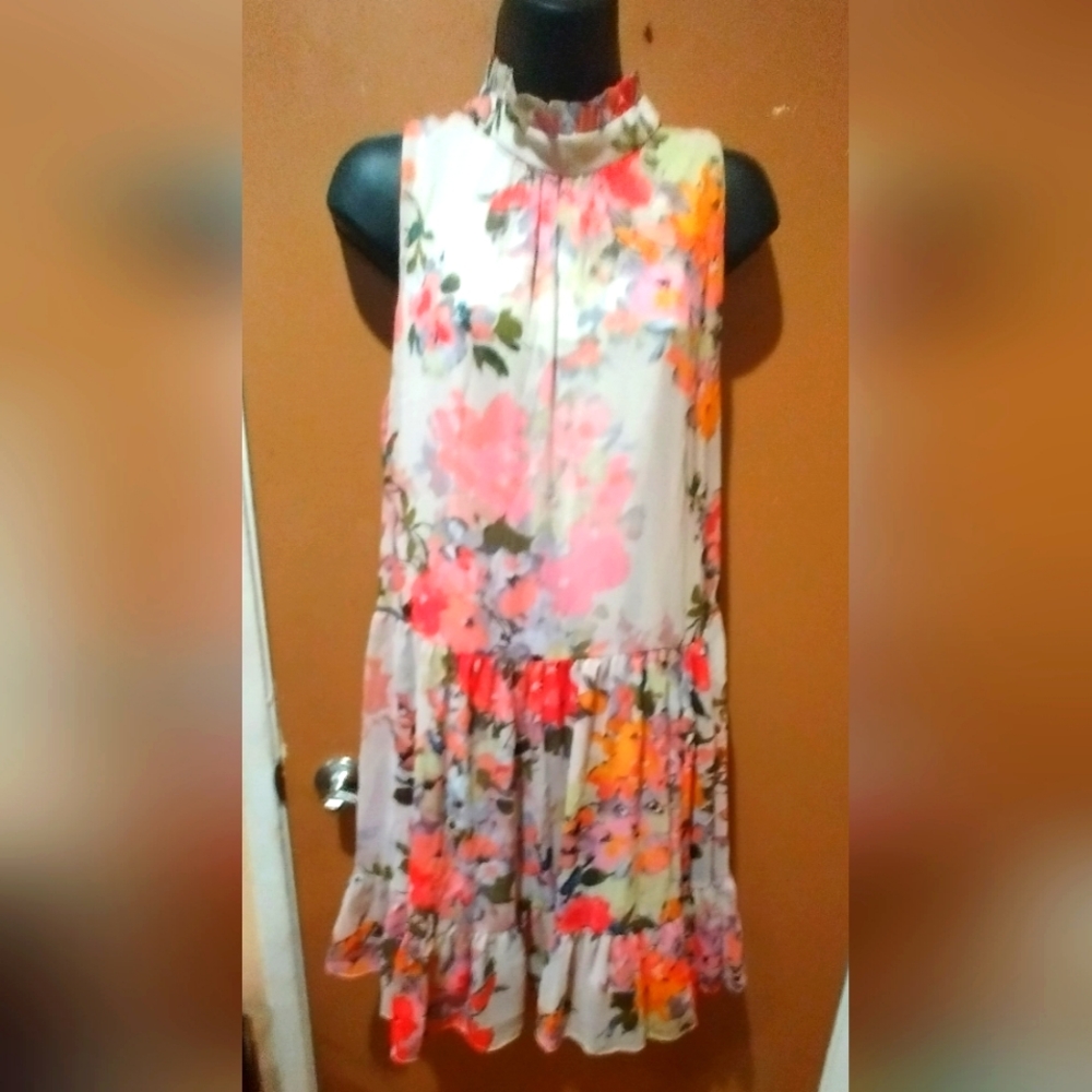 B2 Bleecker 126 Floral Dress Size Large